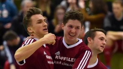 Bild: A. Schwarzmeier
Die SG Etzenricht II/SC Luhe-Wildenau II trumpfte im vergangenen Jahr in der Halle auf und sicherte sich neben der Kreismeisterschaft auch den Titel auf Bezirksebene.