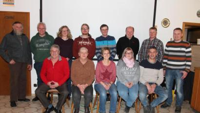 Bild: pi
Mit Christian Käs (sitzend, rechts) an der Spitze treten die Unabhängigen Bürger Waldkirch bei den Kommunalwahlen 2020 an.