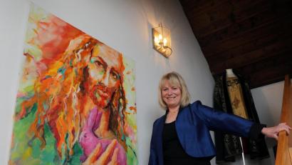 Bild: Wolfgang Steinbacher
Vernissage zur Kunstausstellung "Welten" Uschi Faltenbacher, musikalisch begleitet von Fred Munker, Pfarrhof Theuern