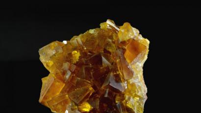 Bild: Martin Füßl
Dieser Flußspat (Varietät Honigspat) gehört zur Sammlung von Martin Füßl. Gefunden wurde das Mineral in Wölsendorf.