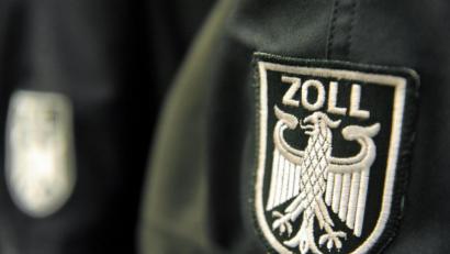 Bild: Maurizio Gambarini dpa
Zollfahnder und Staatsanwaltschaft haben eine Firma in Oberfranken wegen Steuerhehlerei durchsucht.