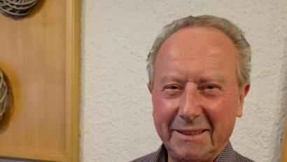 Bild: le
Über "Untergegangene Orte im Markt Floß" referiert Heimatforscher Erich Schieder.