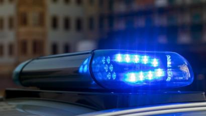 Symbolbild: Monika Skolimowska/dpa
Zuerst wird ein günstiges Angebot gemacht, dann überteuert abkassiert: Die Polizei warnt vor Haustürgeschäften mit dubiosen Monteuren.