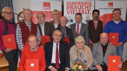 Bild: Kunz
Der SPD-Stadtverband ehrt Jubilare und spricht gleichzeitig Jens Meyer seine Unterstützung zu.