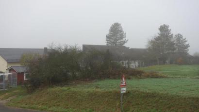 Bild: tra
Das neue Baugebiet Asamhöhe ist im Norden von Ensdorf an der Straße nach Uschlberg geplant.