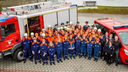 Bild: mad
45 Teilnehmer aus acht Feuerwehren unterzogen sich dem Wissenstest.