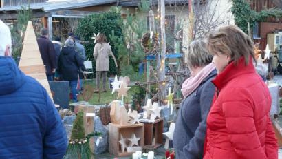 Bild: ga
Gefällig und gut nachgefragt: klassische Sterne aus Holz aus der Werkstatt des Schreinermeisters Wolfgang Bäuml.