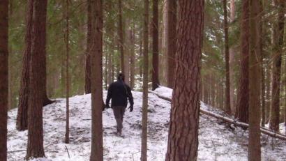 Archivbild: Josef Schmaußer
Ein Höhepunkt der Wanderung ist das rund 30 Gräber umfassenden Grabhügelfeld im Salleröder Tal. Besonders im Winter sind die Strukturen gut sichtbar.
