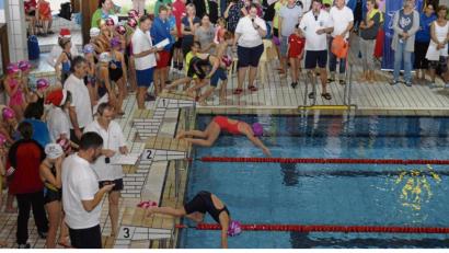 Bild: gb
Die Zuschauer dürfen auch dieses Jahr beim traditionellen Adventspokalschwimmen spannende Duelle erwarten.