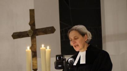 Bild: weu
Pfarrerin Ruth Schlinke sprach in ihrer Predigt zum Buß- und Bettag vom Eingestehen der eigenen Schuld und von der Vergebung durch Gott.