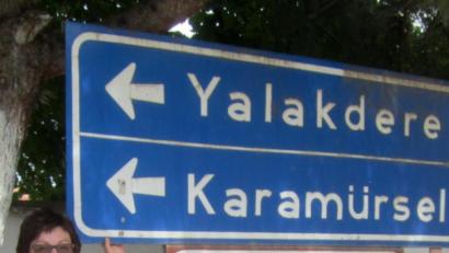 Bild: Thomas Dobler
Auf dem Weg nach Karamürsel. Die türkische Stadt am Marmarameer erwiedert die Avencen nicht, die Schwandorf seit einigen Jahren macht. Beim Thema Städtepartnerschaft scheint man dort taube Ohren zu haben.