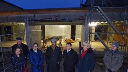 Bild: Dobmeier
„Weiden – Stadt des Breitensports“ war das Thema an der Realschulschwimmhalle mit Bürgermeister Jens Meyer (Dritter von rechts) und die SPD-Stadtratsfraktion.