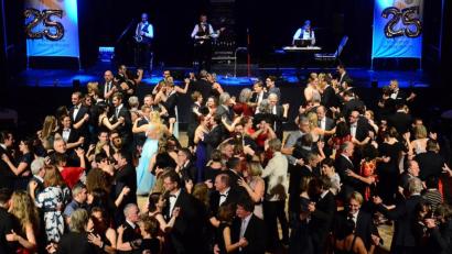 Bild: Kunz
Ein prächtiger Jubiläumsball. Dafür sorgte ein tüchtiges Organisationsteam und die Showband "Andorras".