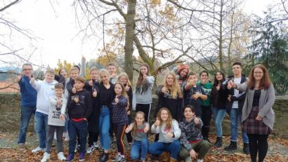 Bild: Luitpold-Mittelschule/exb
Die Schülermittverwaltung der Luitpold-Mittelschule in der Jugendbildungsstätte Waldmünchen.