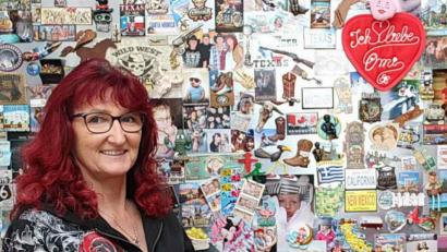 Bild: Evi Wagner
Wenn es nach Simone Sandners Geschmack geht, kann ihre Wand gar nicht bunt genug sein.