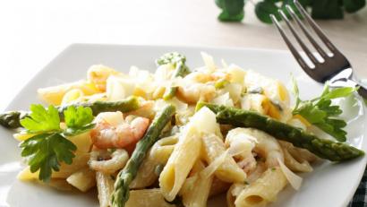 Bild: exb
Spargelliebhaber haben der neuen Saison schon lange entgegengefiebert - jetzt ist es endlich so weit. Doch es gibt einiges zu beachten, um das Gemüse richtig zuzubereiten.