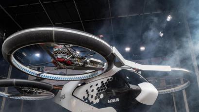 Bild: Armin Weigel/dpa
Das Flugtaxi von Airbus.