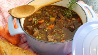 Bild: Matthias Würfl
Das „Irish Stew“ entstand zu jener Zeit, als die Woll- und Milchproduktion auf der grünen Insel ihre Glanzzeiten hatte.