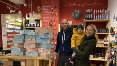 Bild: adj
Mit gefüllten Schuhkartons unterstützt der Förderverein Haisl die gleichnamige Weihnachtsaktion für Kinder in Orsteuropa.