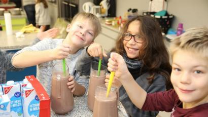 Bild: njn
Schon die Vorbereitung des Schulfrühstücks machte den Kindern viel Spaß.