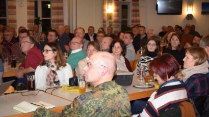 Bild: bnr
Das Interesse an der Bürgerversammlung war ziemlich groß. Zahlreiche Besucher folgten den Ausführungen des Bürgermeisters.