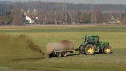 Bild: Alexander Unger
Den Neudorfer Landwirten wird beim Bewirtschaften der Böden ein gutes Zeugnis ausgestellt.