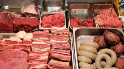 Bild: Stephan Huber
Steigende Schweinefleischpreise wegen zunehmendem Interesse in Asien machen sich jetzt auch bei den hiesigen Metzgereien bemerkbar.