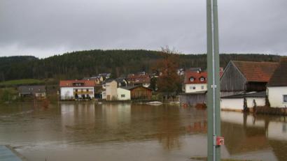 Bild: exb
Was tun gegen das Hochwasser in Oberköblitz? Das Wasserwirtschaftsamt erläuterte seine Pläne.
