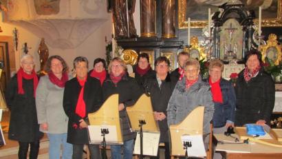 Bild: is
Die Veeh-Harfen-Gruppe beeindruckte beim Konzert in der Stadtpfarrkirche St. Georg.