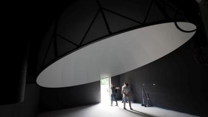 Bild: exb
Ein Blick in die Kuppel des Planetariums von Ursensollen. Am Donnerstag, 12. Dezember, ist die offizielle Eröffnung.