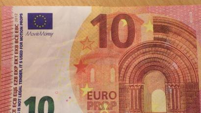 Bild: Polizei Ennepe-Ruhr-Kreis/dpa
Das Handout der Polizei zeigt einen gefälschten 10-Euro-Schein. Foto: ---/Polizei Ennepe-Ruhr-Kreis/dpa