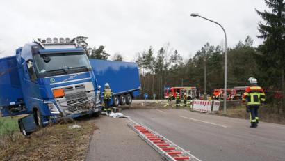 Bild: Christopher Dotzler
Nahe Burglengenfeld kam es am Monat zu einem schweren Unfall.