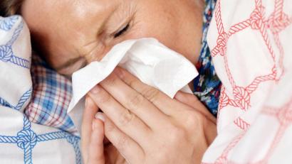 Bild: Maurizio Gambarini/dpa
Von einer Grippewelle in Weiden und dem Landkreis Neustadt kann derzeit noch keine Rede sein. Doch vereinzelte Fälle von ansteckender Influenza sind beim Gesundheitsamt Neustadt/Weiden bereits bekannt.
