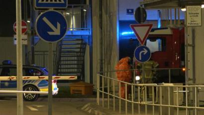 Bild: Alexander Auer
Zur Überprüfung der Pakete rückt der Strahlenmesstrupp der Berufsfeuerwehr Regensburg an.