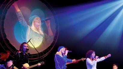 Bild: Pressefoto/exb
"Super Abba" begeistert im Januar die Besucher in der Max-Reger-Halle mit Hits der schwedischen Erfolgsband.