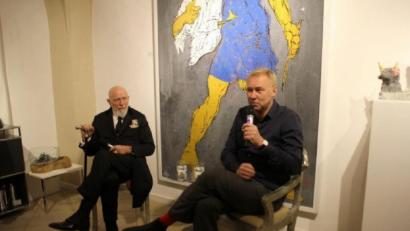 Bild: Susanne Wolke
Markus Lüpertz (links) und Intendant Jens Neundorff von Enzberg führten gemeinsam in die Ausstellung bei Art Affair ein.