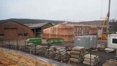 Bild: bl
Eine städtische Baustelle ist derzeit der Bauhof in unmittelbarer Nachbarschaft zum neuen Baugebiet.
