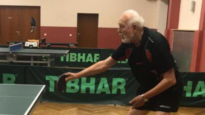Bild: tob
Für die Nabburger Tischtennisspieler (im Bild: Gottfried Rottner) standen die letzten Spiele der Vorrunde auf dem Programm. Insgesamt kann die Abteilung mit dem bisherigen Saisonverlauf mehr als zufrieden sein.