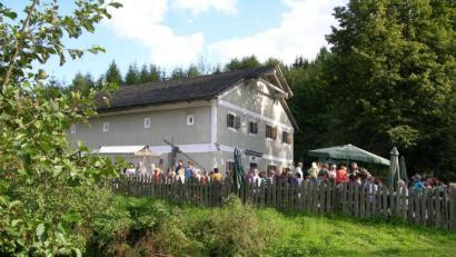 Archivbild:  exb
Schwelgen in Nostalgie: das Wirtshaus Unterbürg im Oberpfälzer Freilandmuseum Neusath-Perschen.