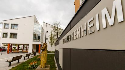 Bild: Hösamer
Das Elisabethenheim kann seine Kapazität nicht voll nutzen. Der Grund: Fachkräftemangel.