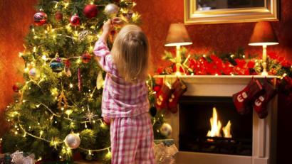 Bild: DIY
Der geschmückte Tannenbaum gehört einfach zu Weihnachten. Die besten Tipps fürs Schmücken hat die "Do-it-yourself-Academy".