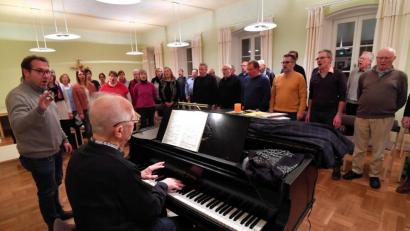 Bild: Florian Miedl/fph
Die Mitglieder des Großen Marktredwitzer Chors proben seit einem halben Jahr für den Auftritt am vierten Adventssonntag.