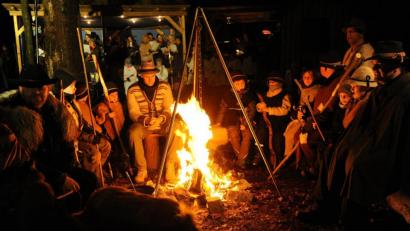 Bild: gf
So stimmungsvoll ist die Sorghofer Waldweihnacht - das geht allen mitten ins Herz, auch ohne Schnee.