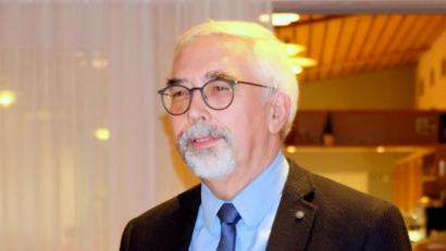 Bild: mab
Manfred Rodde bei seinem letzten Jahresrückblick vor dem Marktrat als Bürgermeister.