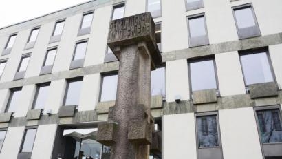 Bild: Gabi schönberger
Am ersten Prozesstag war die Angeklagte noch aus der JVA Regensburg zur Verhandlung bei der Weidener Justiz vorgeführt worden. Seit Dienstag ist die 30-Jährige auf freiem Fuß.