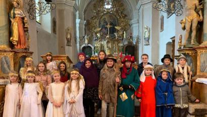 Bild: exb
19 Kinde werden an Heiligabend in der Leonberger Pfarrkirche ein Krippenspiel aufführen.