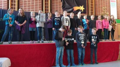 Bild: Grundschule Krummennaab/exb
Die Kinder genießen den Advent in ihrer Schule.