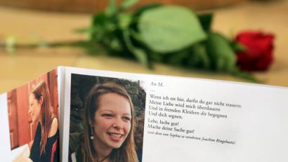 Bild: Wolfgang Steinbacher
Ein fröhlicher Mensch: Das war Sophia Lösche. Zur Trauerfeier für die ermordete 28-Jährige im August 2018 war der evangelische Landesbischof Heinrich Bedford-Strohm in die Amberger Paulanerkirche gekommen.