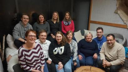 Bild: hme
Die Helferinnen und Helfer der CAJ lassen es sich gut gehen.