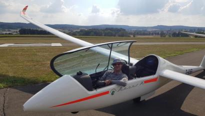 Bild: wolfgang.fuchs@oberpfalzmedien.de
Marc Fuchs fliegt aus Leidenschaft - das Segelfliegen ist für ihn sowohl Hochleistungssport als auch Hobby. Mit dem Hochleistungssegler "Arcus M" kommt er weit herum.